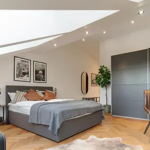 Апартаменты Stylish Apartments, 3 Min To U1 Reumannplatz, 2 Stations To Hauptbahnhof, Вена