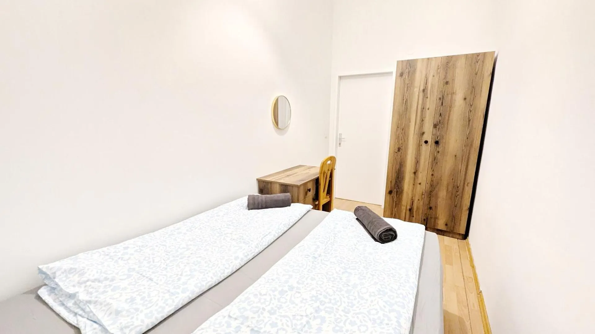 Homestay Spacious Rooms - 15 Min From Airport & City Center, 5 Min From Vienna Main-Bus Station Ez8